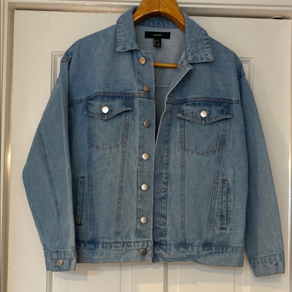 Forever 21 boxy jean jacket. Size S - Picture 1 of 5